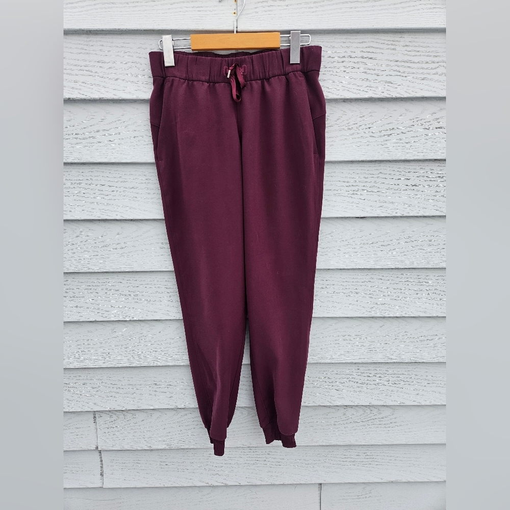 Lululemon On The Fly Jogger 28 Woven Size 4